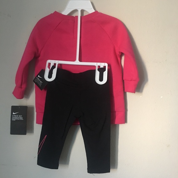 NWT Baby Girl Winter Outfit Size 12 Months - Picture 2 of 4